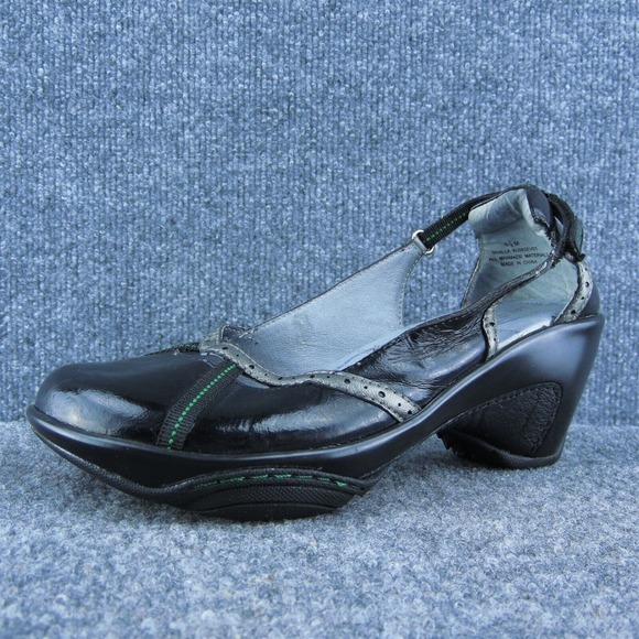 J-41 Sevilla‎ Women Clog Shoes Black Synthetic Slip On Size 6.5 Medium - Picture 1 of 10